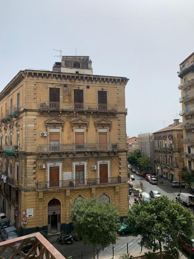 Avaya - Monolocale Soppalcato In Centro Storico Apartment Catania Bagian luar foto
