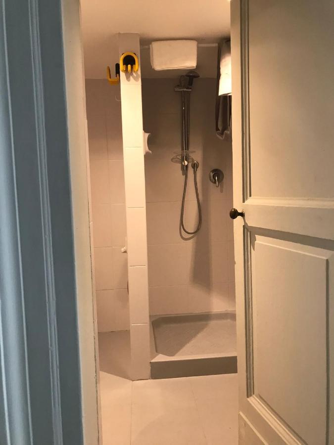 Avaya - Monolocale Soppalcato In Centro Storico Apartment Catania Bagian luar foto